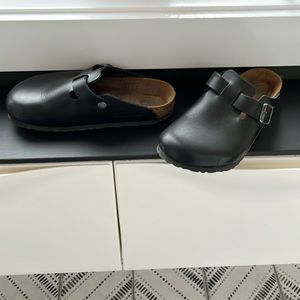 Birkenstock Black Leather Boston Clog size 37 7 minimal wear